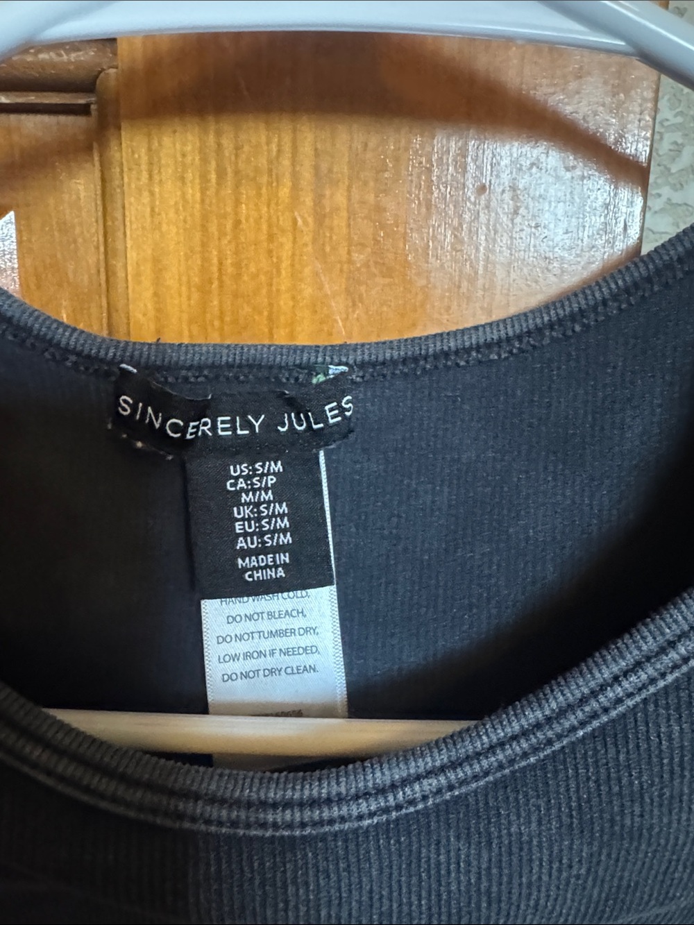 Sincerely Jules Washed Black Short Sleeve Crop Top - Picture 2 of 3